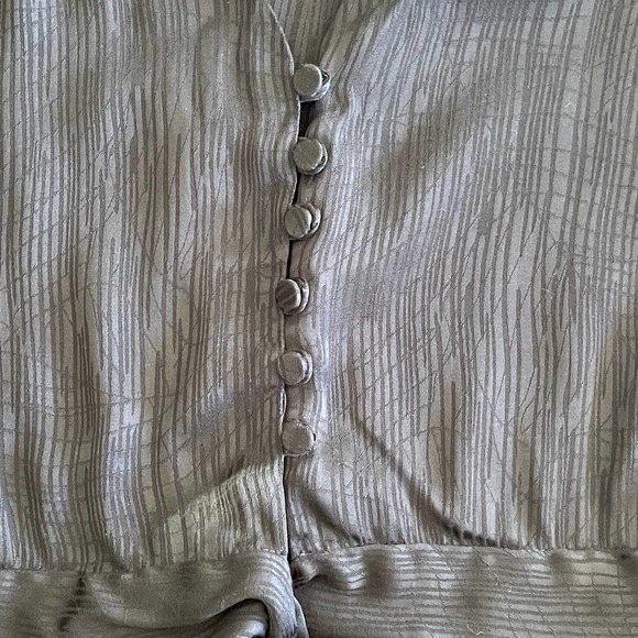 Blue Life x Planet Blue Roma Tie Front Crop Top - Picture 3 of 9